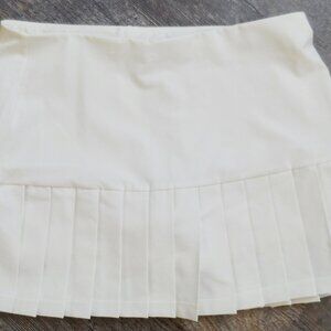 Tory Sport White pleated Tennis/Sport Skort Sz M/M